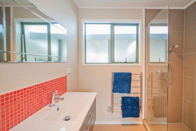 Photo of property in 25 Nicholas Avenue, Whitianga, 3510