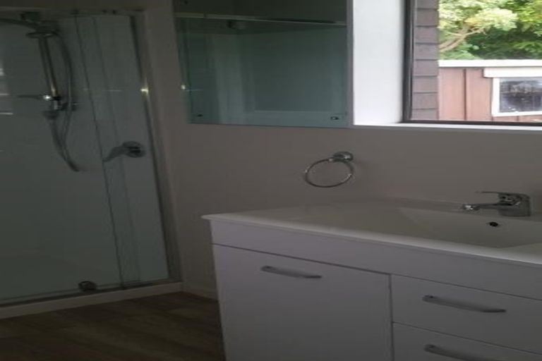 Photo of property in 1/4 Roys Road, Weymouth, Auckland, 2103