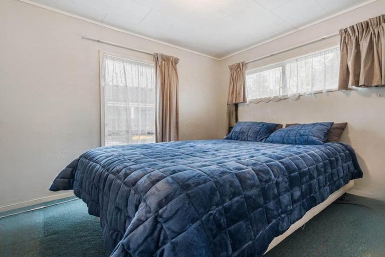 Photo of property in 15 Southview Place, Wattle Downs, Auckland, 2102