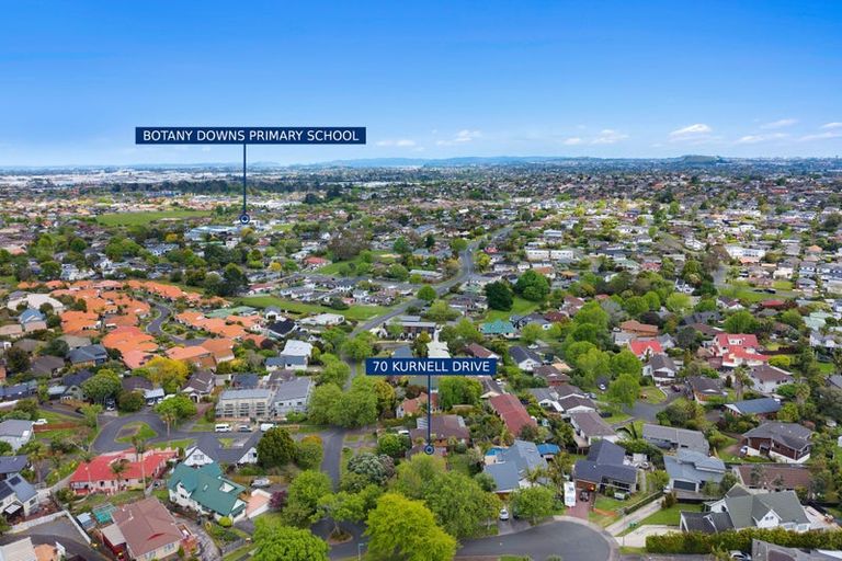 Photo of property in 70 Kurnell Drive, Botany Downs, Auckland, 2010