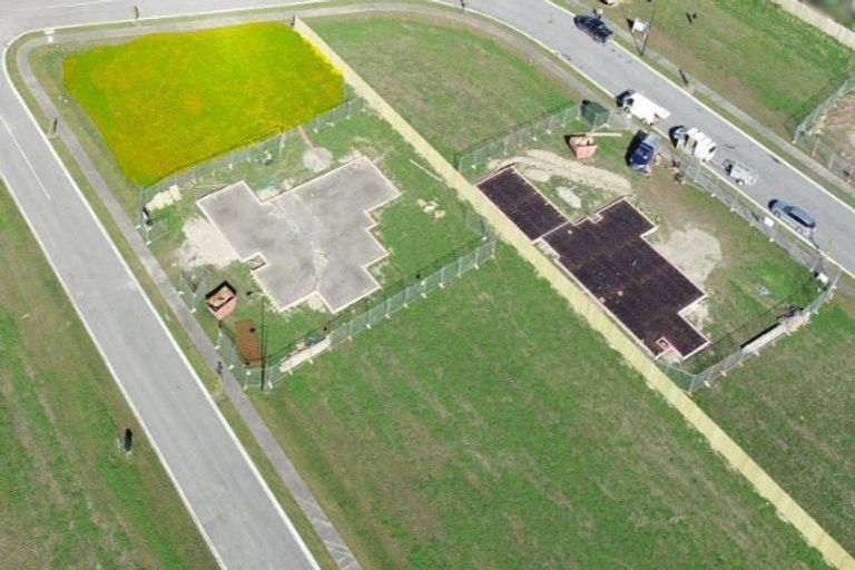 Photo of property in 49 Suffolk Drive, Kirwee, 7571