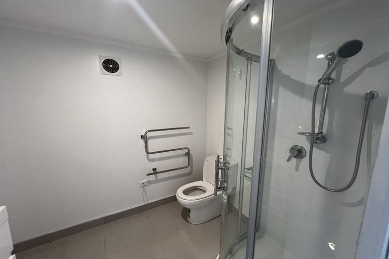 Photo of property in 19 Sartors Avenue, Northcross, Auckland, 0630