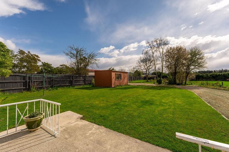 Photo of property in 60 Timaru Road, Waimate, 7924