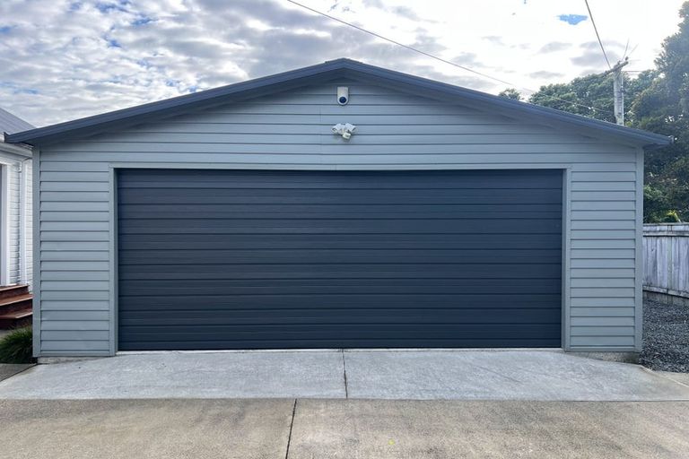 Photo of property in 17 Hunter Street, Taita, Lower Hutt, 5011