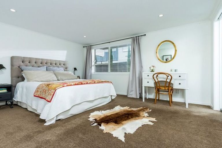 Photo of property in 25 Regent Street, Devonport, Auckland, 0624
