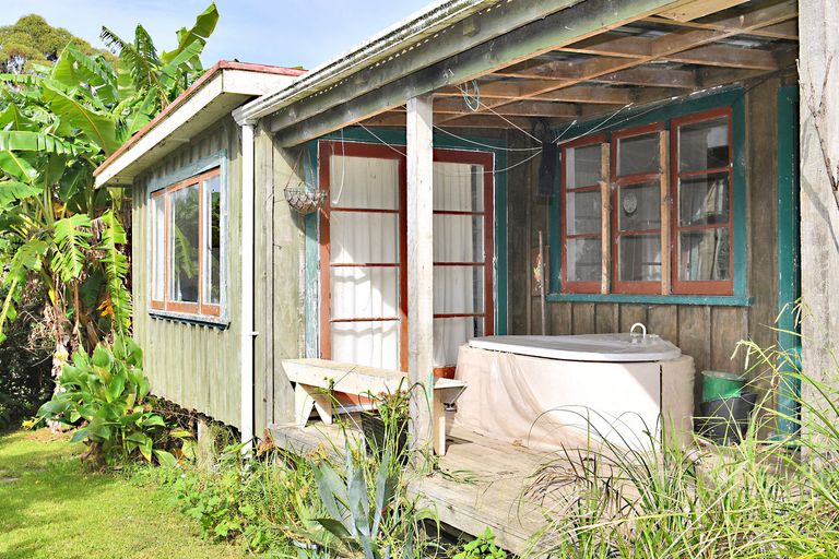 Photo of property in 165 Rahuikiri Road, Tomarata, Wellsford, 0972