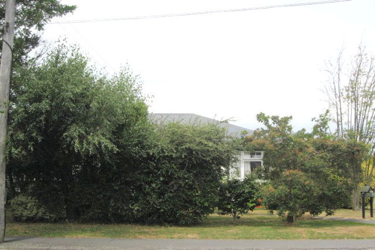 Photo of property in 102 Mays Road, St Albans, Christchurch, 8052