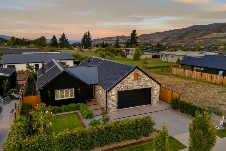 Photo of property in 37 Magnum Drive, Cromwell, 9310