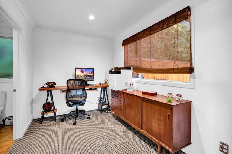 Photo of property in 117 Poplar Grove, Whalers Gate, New Plymouth, 4310