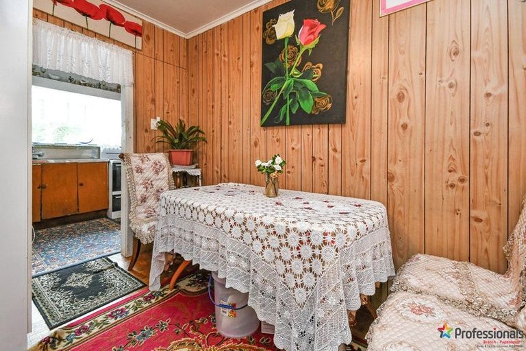 Photo of property in 11 Terry Place, Otara, Auckland, 2023