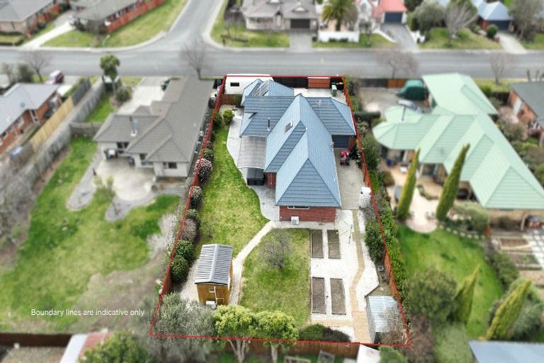 Photo of property in 21 Welsford Street, Woodend, 7610