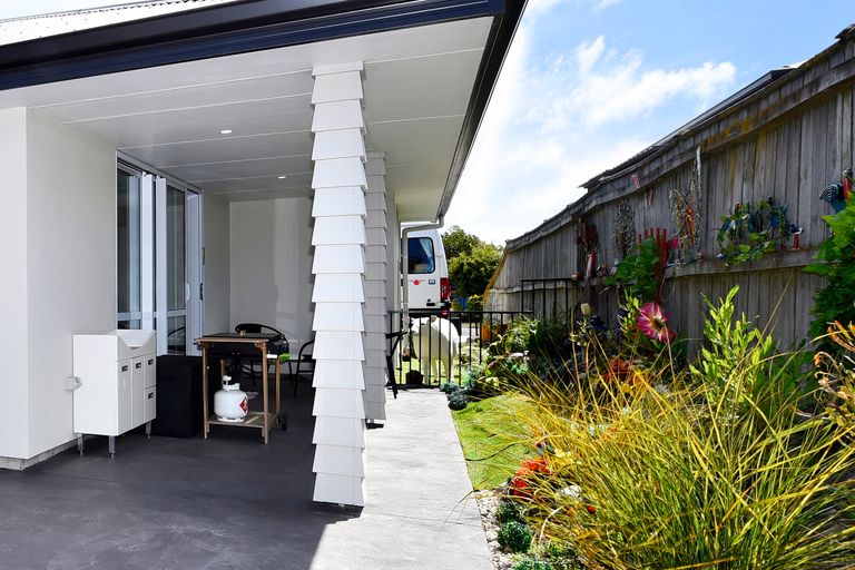 Photo of property in 15 Curtis Street, Stoke, Nelson, 7011