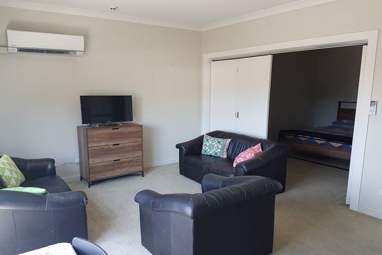 Photo of property in Mclean Towers, 2f/3 Shakespeare Road, Napier South, Napier, 4110