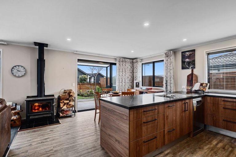 Photo of property in 4 Atutahi Street, Hurdon, New Plymouth, 4310