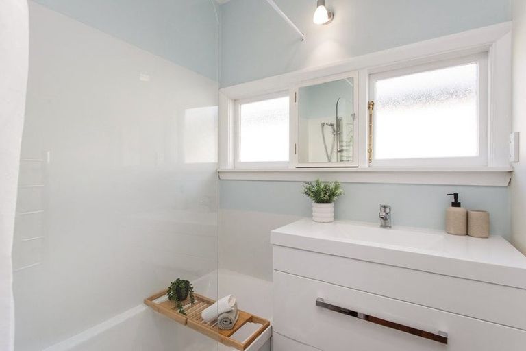 Photo of property in 116 Riverlaw Terrace, Saint Martins, Christchurch, 8022