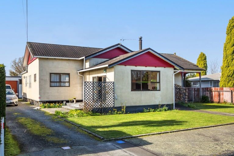 Photo of property in 42 Rhodes Street, Carterton, 5713