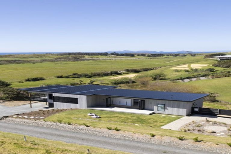 Photo of property in 85 Blue Horizon Road, Whangarei Heads, Whangarei, 0174