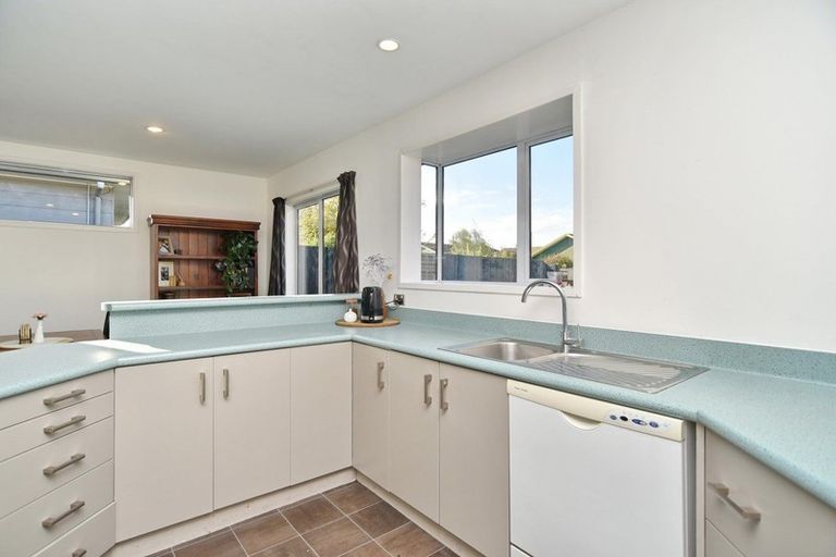 Photo of property in 24 Strachan Place, Rangiora, 7400