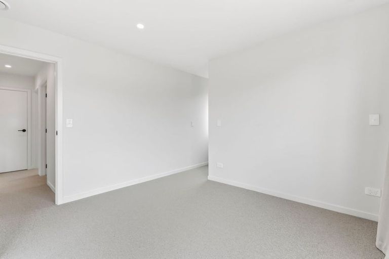 Photo of property in 16 Gillespie Street, Lake Hawea, 9382