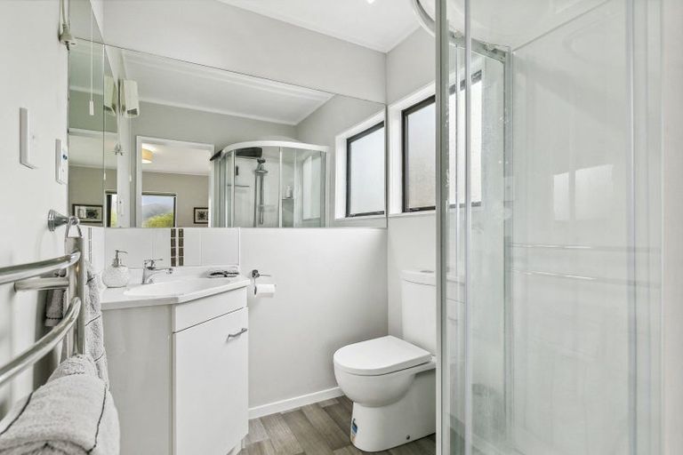 Photo of property in 30 Woodman Drive, Tawa, Wellington, 5028