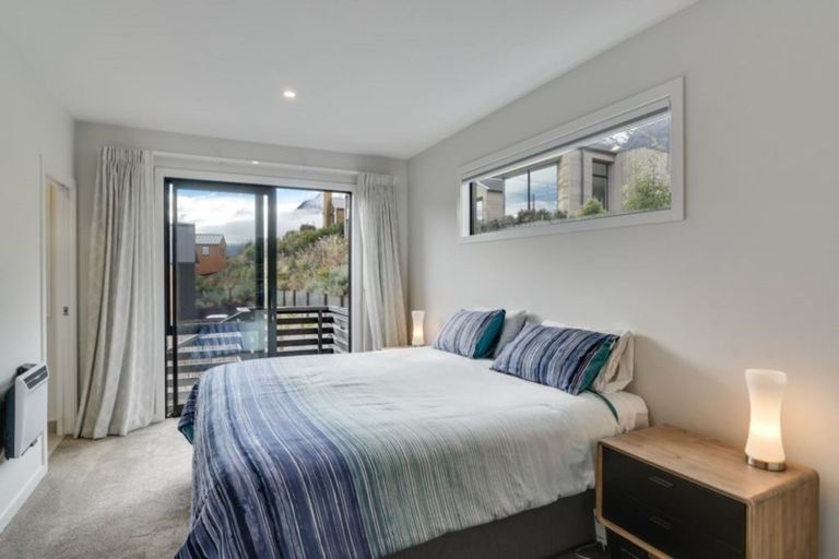 Photo of property in 39 Rannoch Drive, Jacks Point, Queenstown, 9371
