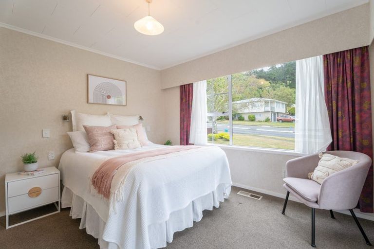 Photo of property in 34 Oriel Avenue, Tawa, Wellington, 5028
