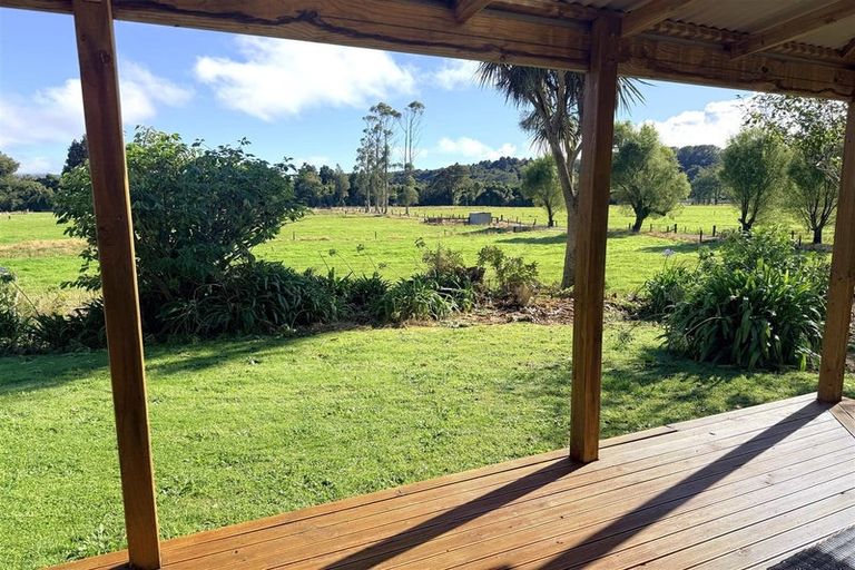 Photo of property in 184 Golf Links Road, Kaiata, Greymouth, 7805