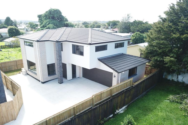 Photo of property in 11b Oxford Road, Manurewa, Auckland, 2102