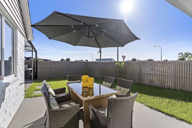 Photo of property in 63 Golden Sands Drive, Papamoa Beach, Papamoa, 3118