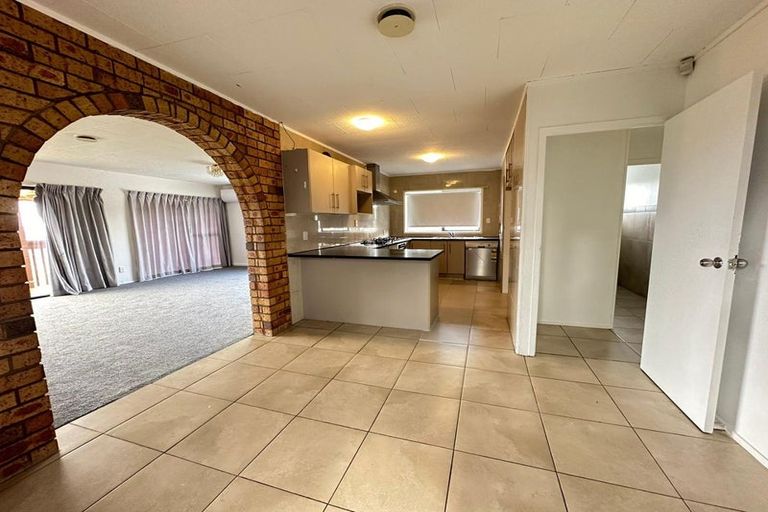 Photo of property in 30 Royal Road, Massey, Auckland, 0614