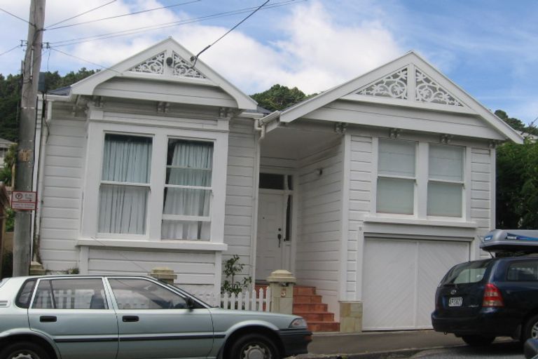 Photo of property in 3 Porritt Avenue, Mount Victoria, Wellington, 6011