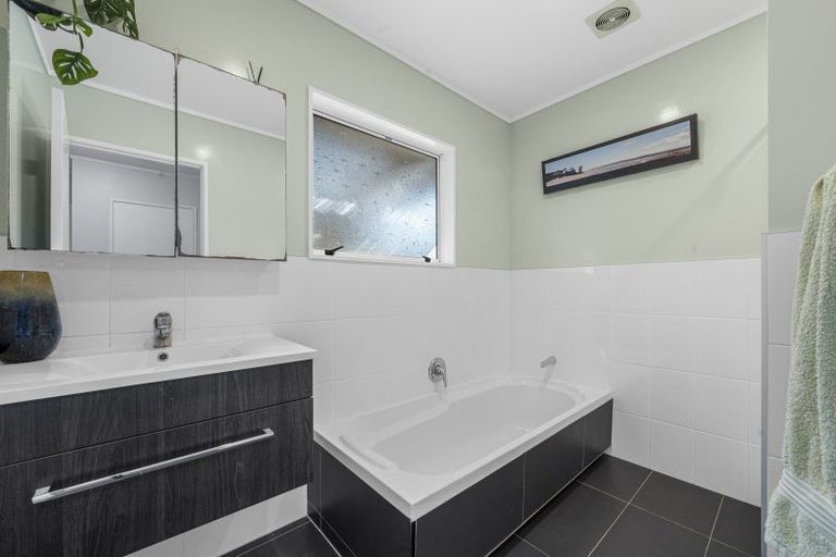 Photo of property in 968a Waiuku Road, Waiuku, 2681