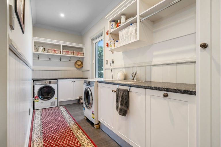 Photo of property in 112 Princess Street, Waitara, 4383