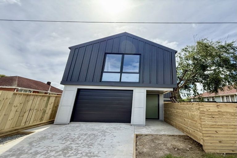 Photo of property in 217 Oxford Terrace, Avalon, Lower Hutt, 5011