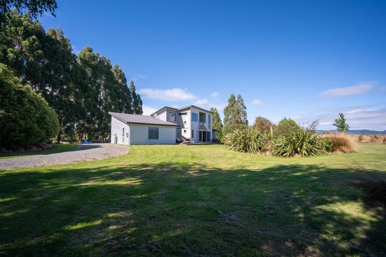 Photo of property in 11 Patience Bay Drive, Te Anau, 9679