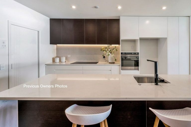 Photo of property in 2/89 Fisher Parade, Sunnyhills, Auckland, 2010