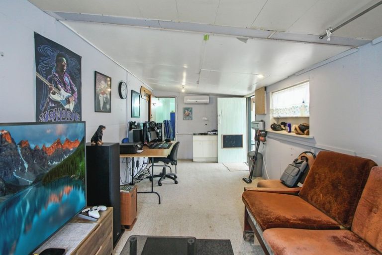 Photo of property in 26 Russell Road, Fairy Springs, Rotorua, 3015