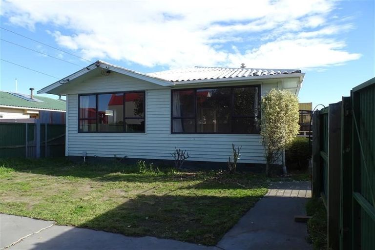 Photo of property in 12 Tanner Street, Woolston, Christchurch, 8023