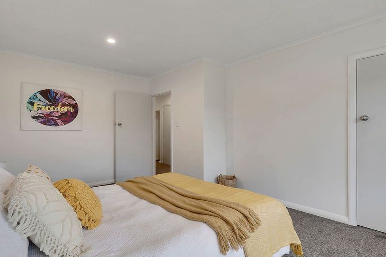 Photo of property in 48 Ernest Street, Ranui, Porirua, 5024