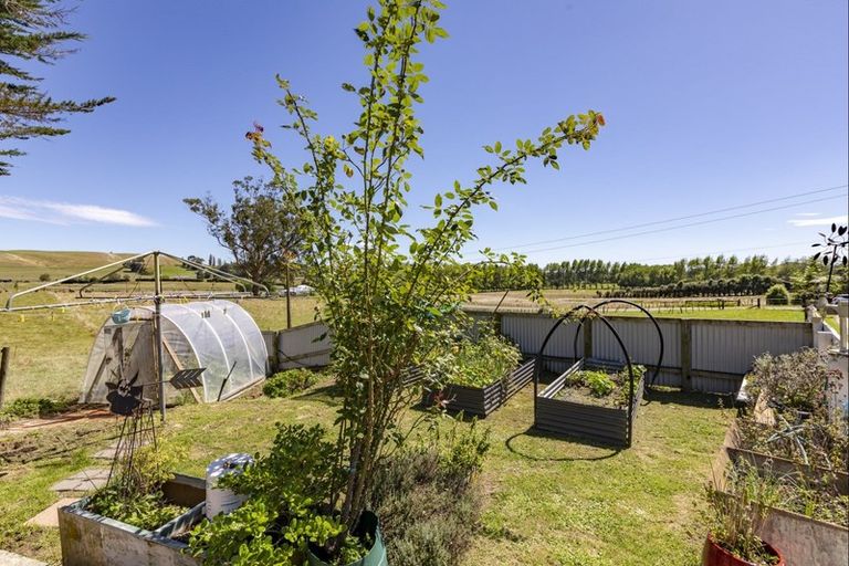 Photo of property in 56 Tapairu Road, Waipawa, 4275