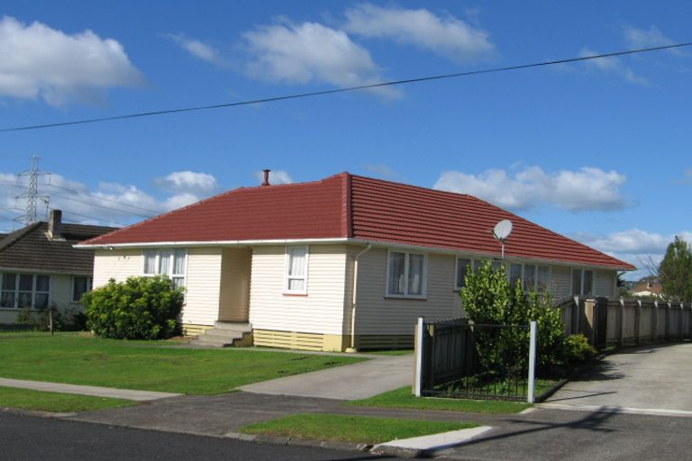 Photo of property in 6 Sandbrook Avenue, Otara, Auckland, 2023