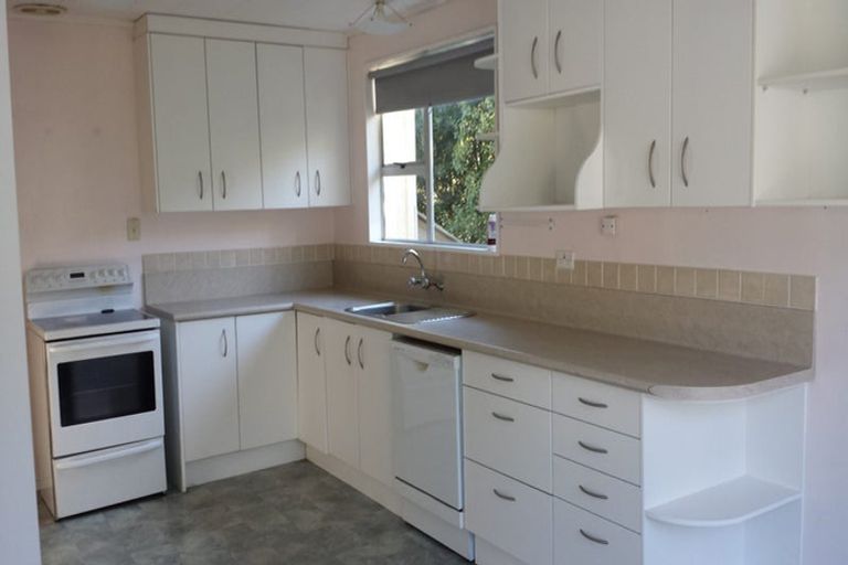 Photo of property in 25 Cortina Avenue, Johnsonville, Wellington, 6037