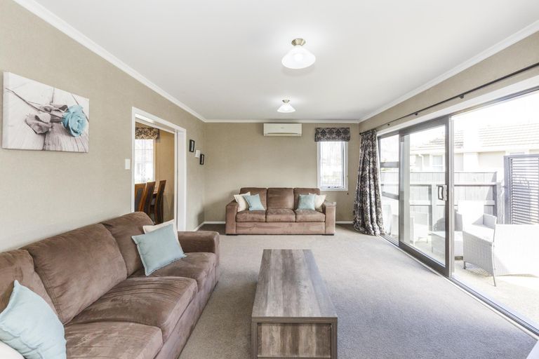 Photo of property in 29 Benmore Avenue, Cloverlea, Palmerston North, 4412