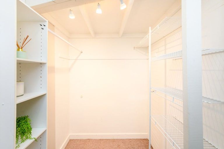 Photo of property in 70 Linton Street, West End, Palmerston North, 4410