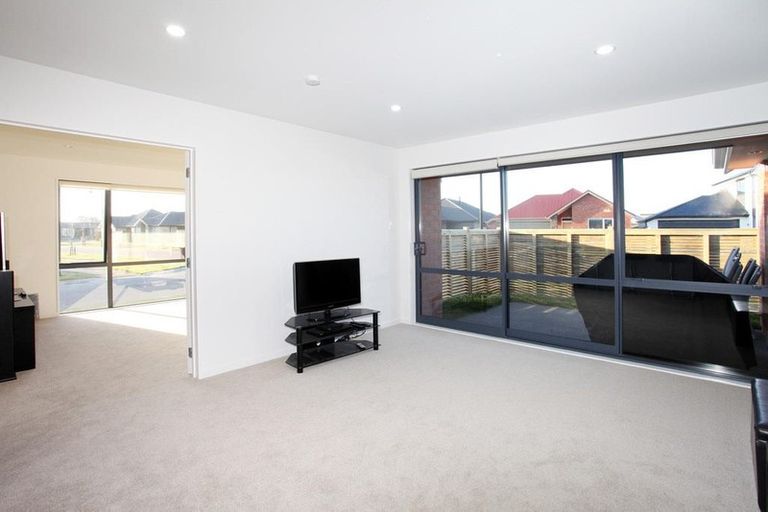 Photo of property in 43 Carradale Avenue, Broomfield, Christchurch, 8042