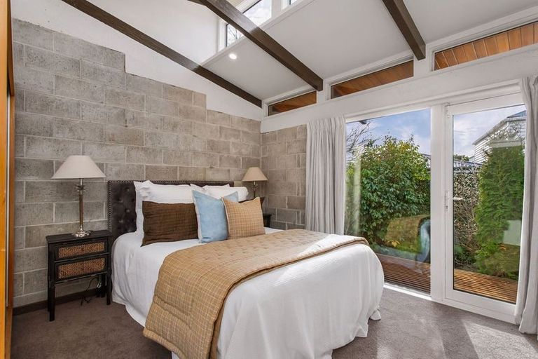 Photo of property in 9 Burrows Place, Ilam, Christchurch, 8041