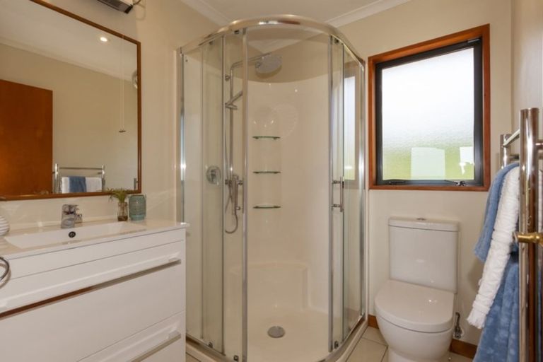 Photo of property in 28 Mckenzie Avenue, Raumati South, Paraparaumu, 5032