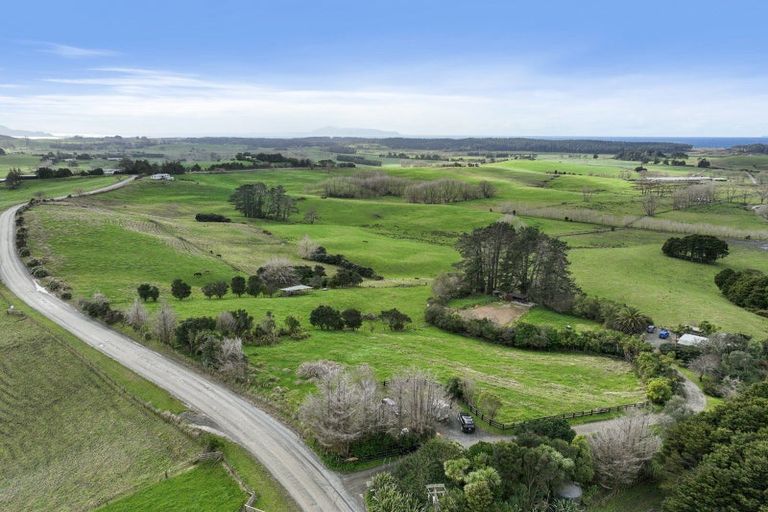 Photo of property in 238 Te Arai Point Road, Te Arai, Wellsford, 0975