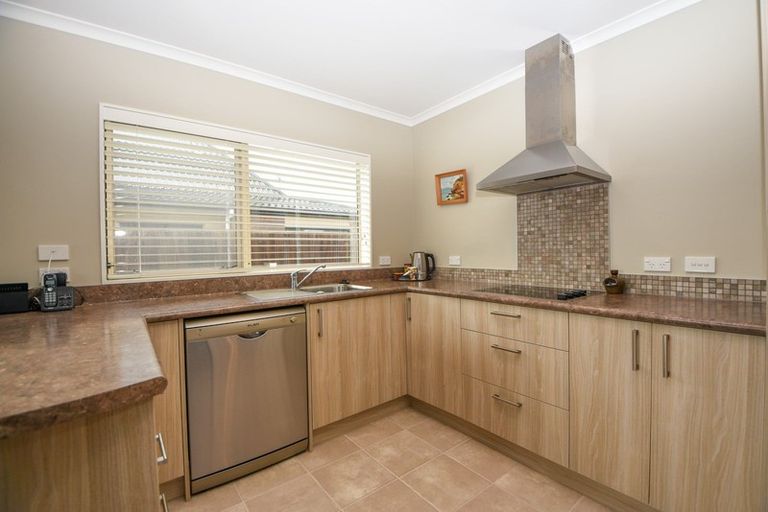 Photo of property in Villa Estate, 22/55 Armstrong Avenue, Carterton, 5713