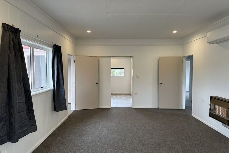 Photo of property in 3 Waimarie Park, Levin, 5510